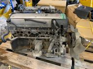 Toyota 1JZ-GTE VVT-i JZX100 – Seitenansicht mit offener Abgasseite und beschädigtem Lüfterrad