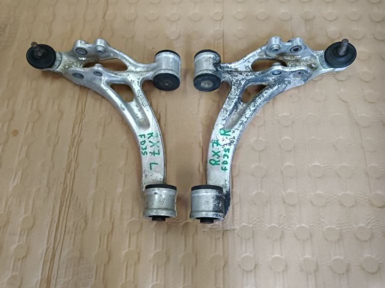 Mazda F134-34-300B F134-34-350B Vorderachs-Querlenker Satz RX-7 FD3S - Produktansicht