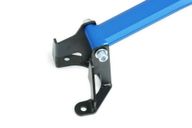 Hardrace Q1249, Detail des blauen Mittelstegs und eines Befestigungshalters