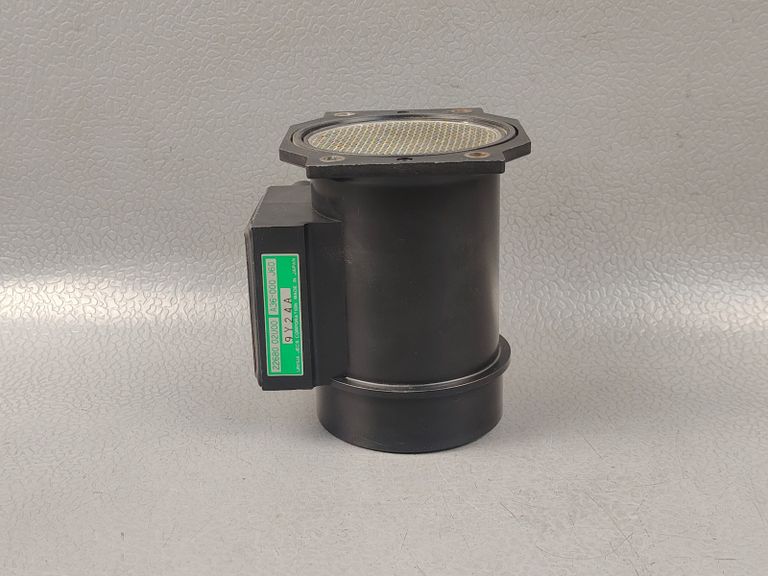 Unisia JECS 22680-02U00 A36-000 J60 Luftmassenmesser Nissan Skyline R32 / R33 - Produktansicht